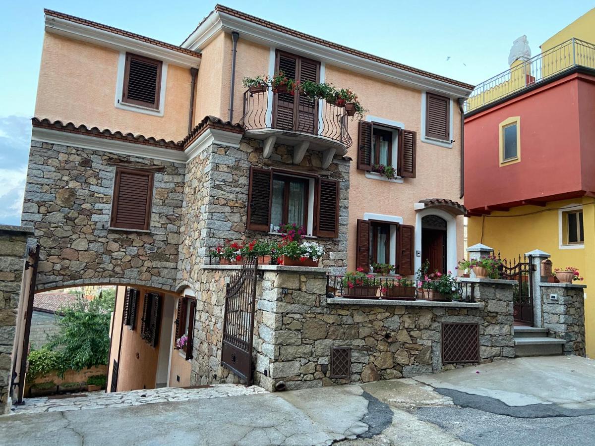B&B Peonia Orgosolo Esterno foto